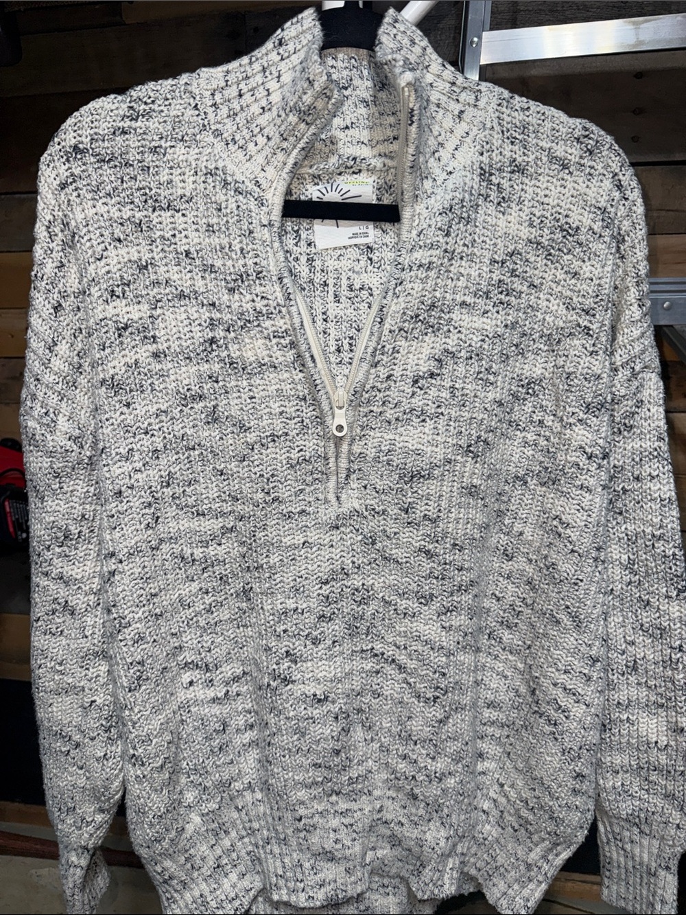 aerie Marled Gray and White Half-Zip V-Neck Sweater Large